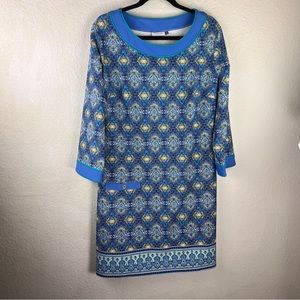 CABANA LIFE TUNIC DRESS. Size XL. Small front pocket w/ button. Contrast at hem